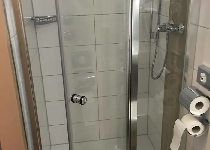 מלון Restaurant Brintrup 3*